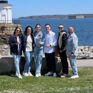 Meet your Posher, Sandy